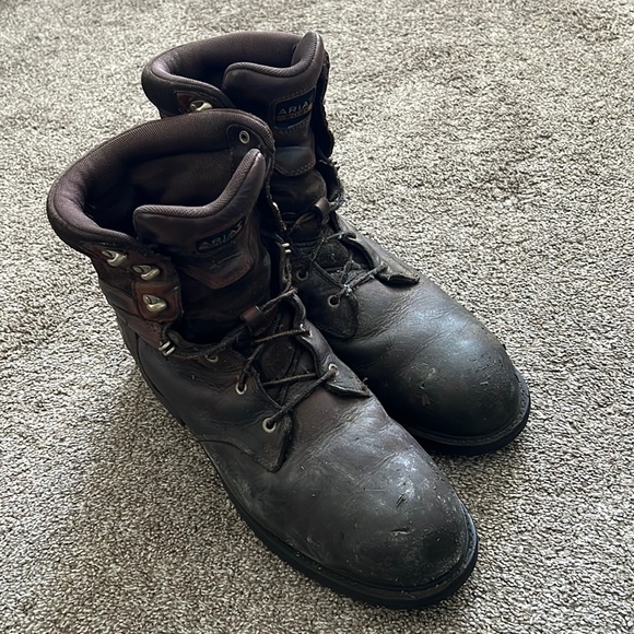 Ariat work boot used barely broke in - Picture 1 of 4